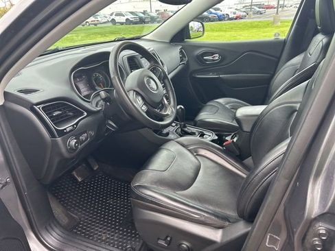 Used 2022 Jeep Cherokee Latitude Lux w/ Sun & Sound Group AWD/4WD image 10