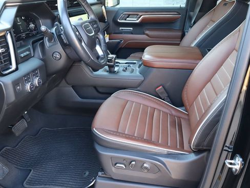 Used 2024 GMC Sierra 1500 Denali Ultimate AWD/4WD image 16