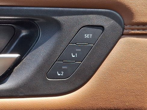 Certified 2025 Nissan Pathfinder Platinum w/ Cargo Package AWD/4WD image 25