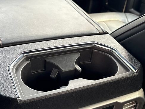 Used 2019 Ford F150 Platinum RWD image 25