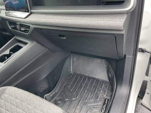 Certified 2025 Volkswagen Tiguan S FWD image 31