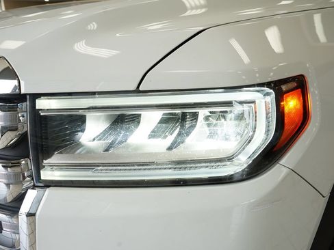 Used 2020 GMC Acadia SLT AWD/4WD image 22