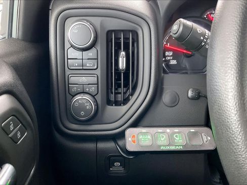 Used 2026 Chevrolet Silverado 1500 Custom AWD/4WD image 65