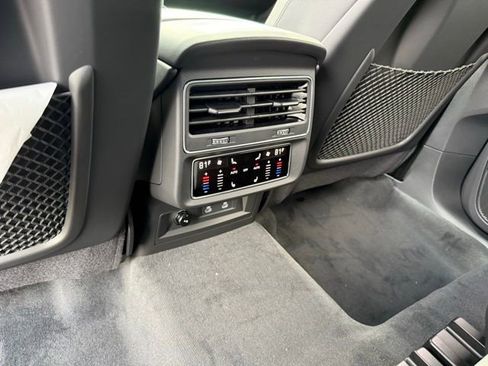 New 2026 Audi Q8 Premium Plus image 15