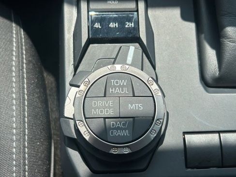 Certified 2024 Toyota Tacoma TRD Off-Road AWD/4WD image 29