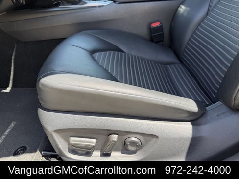 Used 2023 Toyota Camry SE FWD image 27