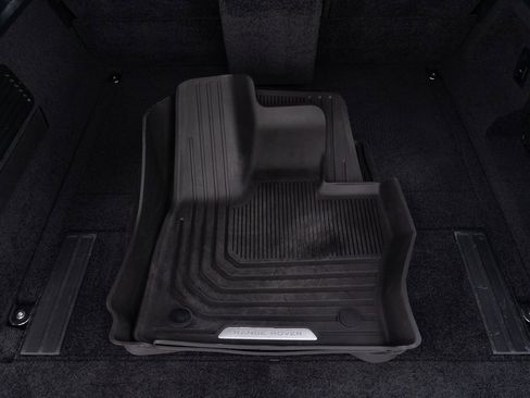 Used 2023 Land Rover Range Rover SV image 53