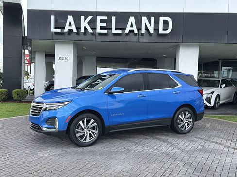 Used 2024 Chevrolet Equinox Premier w/ LPO, Cargo Package FWD image 2