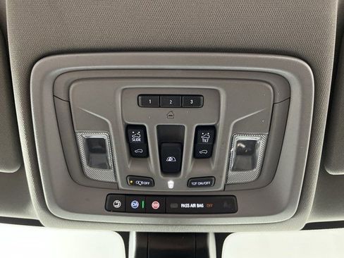 Used 2021 GMC Sierra 1500 Denali w/ Denali Ultimate Package AWD/4WD image 28