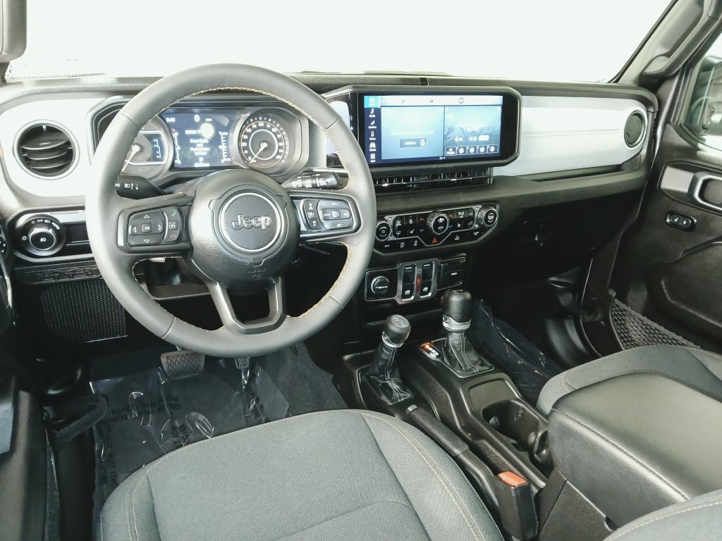 Used 2024 Jeep Wrangler Sport AWD/4WD image 9