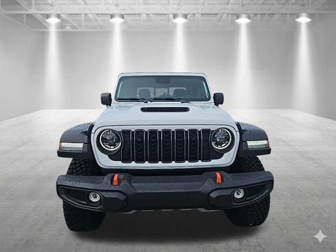 Used 2024 Jeep Gladiator Mojave w/ Safety Group image 3