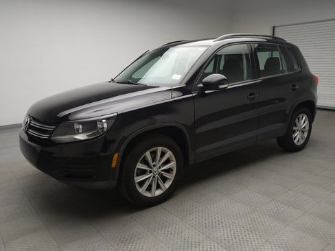 Used 2018 Volkswagen Tiguan Limited w/ Premium Package image 2