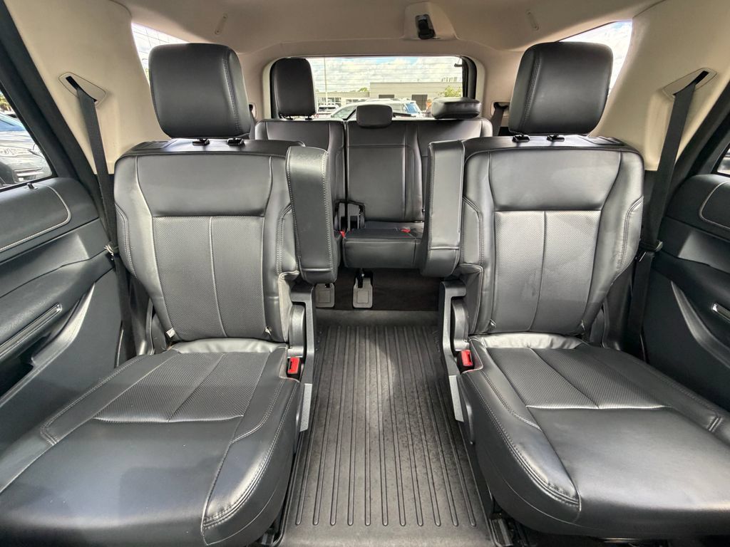 Used 2022 Ford Expedition XLT RWD image 33
