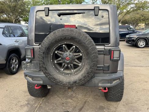 Used 2016 Jeep Wrangler Unlimited Rubicon image 6