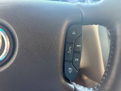 Used 2009 Buick Lucerne CXL w/ Driver Confidence Package FWD image 8