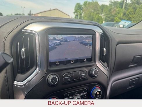 Used 2022 Chevrolet Silverado 1500 LTZ image 19