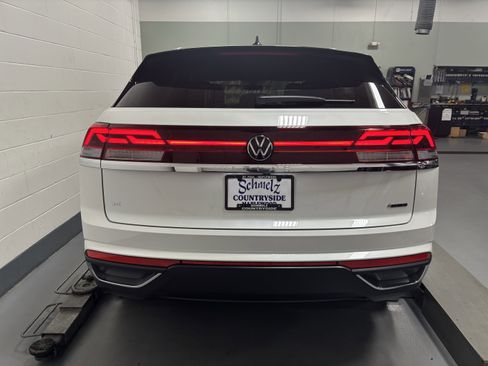 New 2026 Volkswagen Atlas Cross Sport SE AWD/4WD image 52