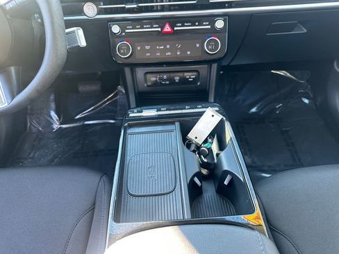 Used 2025 Hyundai Tucson Blue image 22