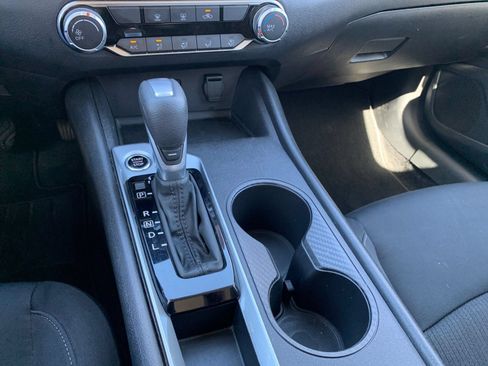 Used 2025 Nissan Altima 2.5 SV FWD image 42