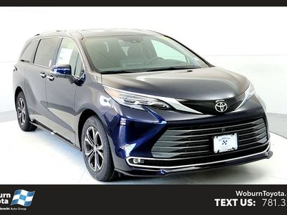 New 2026 Toyota Sienna Platinum