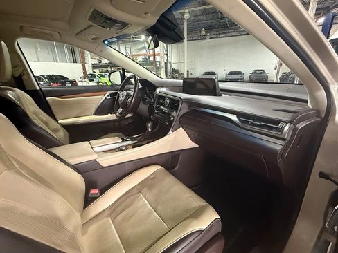Used 2018 Lexus RX 350 AWD w/ Premium Package image 16