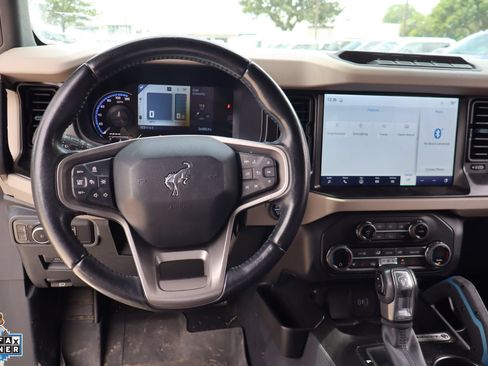Used 2021 Ford Bronco Wildtrak AWD/4WD image 18
