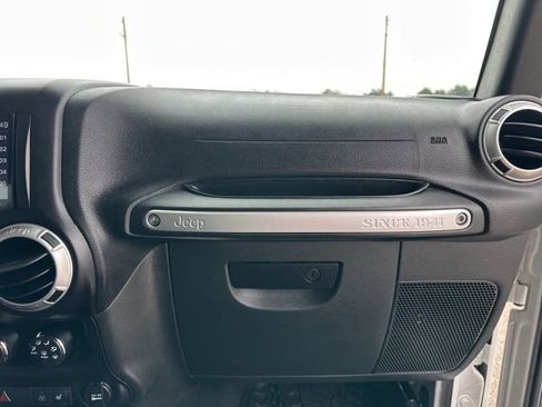 Used 2015 Jeep Wrangler Unlimited Sahara w/ Max Tow Package image 36