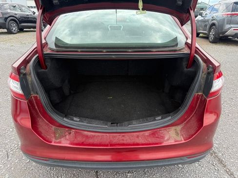 Used 2013 Ford Fusion S FWD image 18