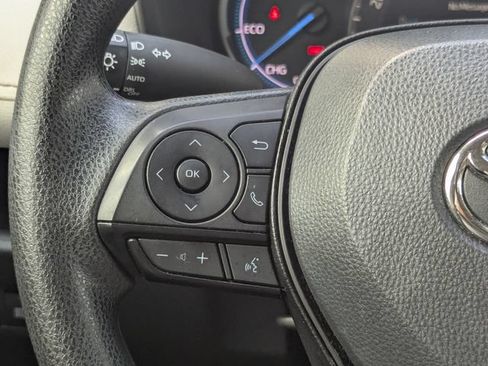 Used 2024 Toyota RAV4 XLE AWD/4WD image 18