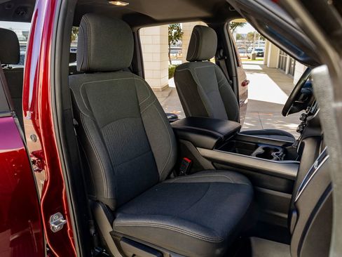 Used 2022 RAM 2500 Lone Star w/ Night Edition image 31