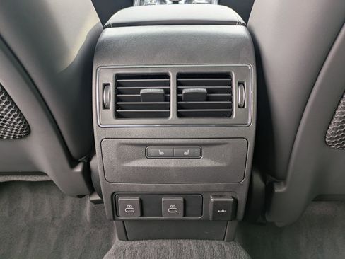 New 2026 Jaguar F-PACE R-Dynamic S image 23