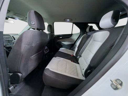 Used 2019 Chevrolet Equinox LS w/ LS Convenience Package image 22