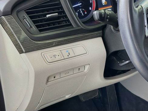 Used 2018 Hyundai Sonata Limited image 12