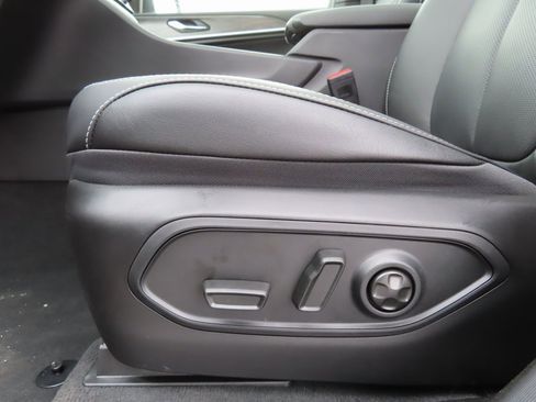 New 2026 Jeep Grand Cherokee Limited image 10