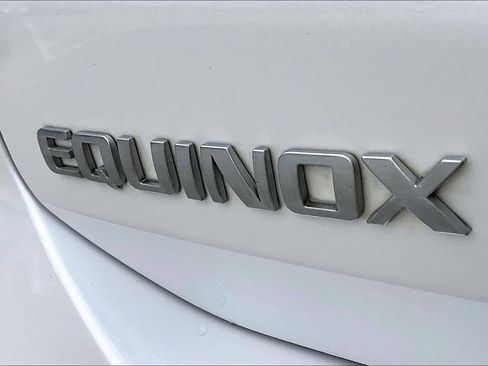 Used 2020 Chevrolet Equinox LT image 9