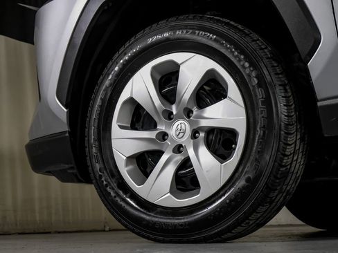 Used 2022 Toyota RAV4 LE image 51