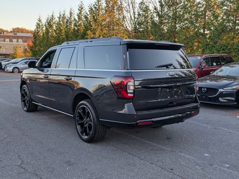 Used 2022 Ford Expedition Max Limited image 5