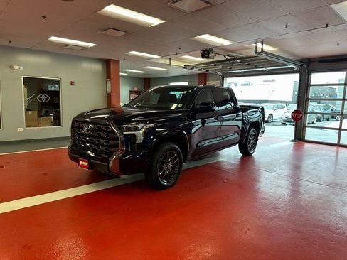 Used 2023 Toyota Tundra Platinum image 6