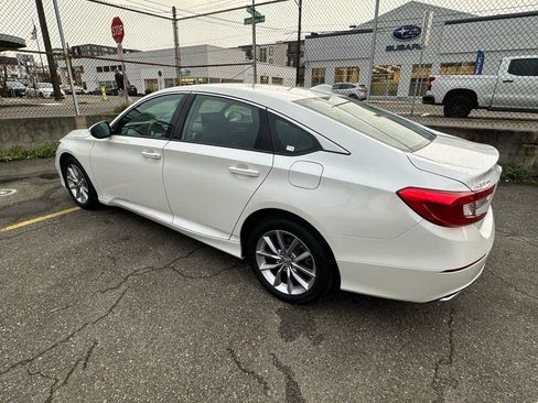 Used 2021 Honda Accord LX image 5