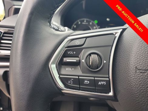 Used 2025 Acura RDX SH-AWD image 25