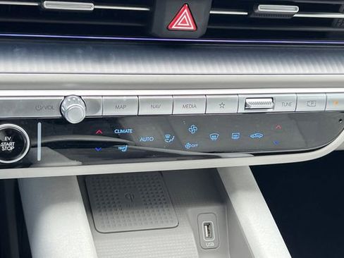 Certified 2025 Hyundai Ioniq 6 SEL RWD image 26