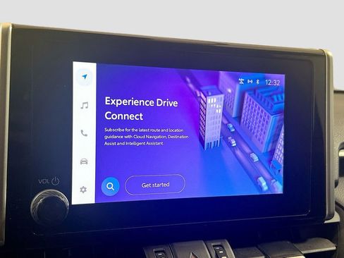 Used 2023 Toyota RAV4 XLE Premium image 12