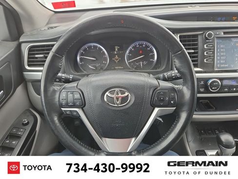 Used 2015 Toyota Highlander XLE image 24