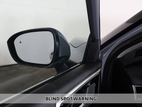 New 2026 Mitsubishi Outlander SE image 7