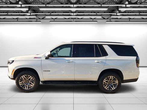 Used 2025 Chevrolet Tahoe Z71 w/ Comfort Package AWD/4WD image 6