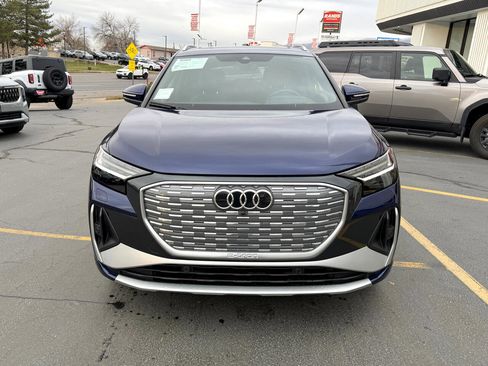 Used 2023 Audi Q4 e-tron Prestige image 23