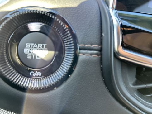 Used 2023 Jeep Compass Limited image 21