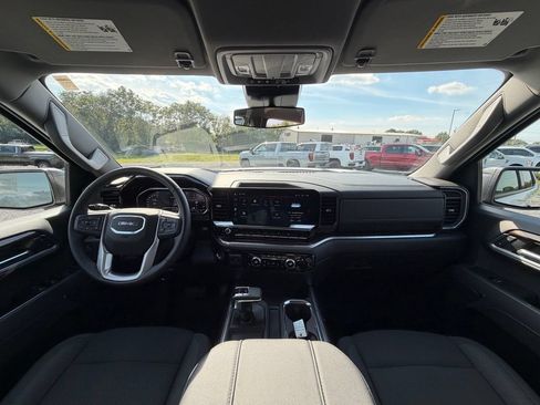 Used 2025 GMC Sierra 1500 Elevation AWD/4WD image 8