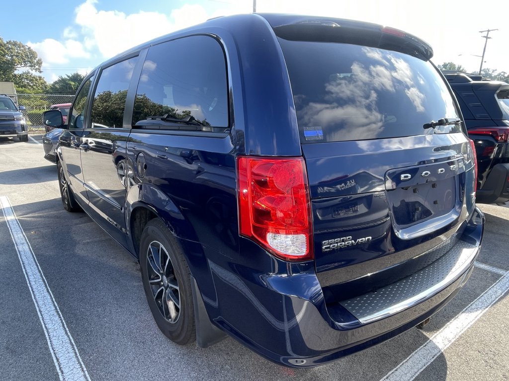 Used 2017 Dodge Grand Caravan GT FWD image 4