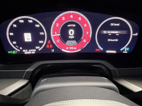 Certified 2025 Porsche 911 Carrera 4 GTS AWD/4WD image 37